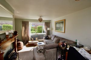 Living room- click for photo gallery